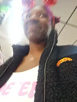 oliviaprettypussy webcam