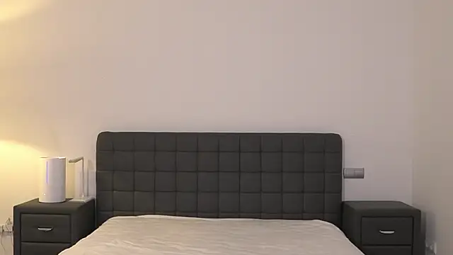 GoldieHarrington webcam