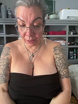 dieseldame1313 webcam