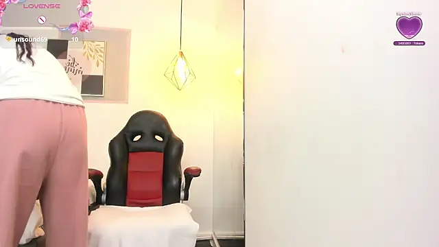 april_jones05 webcam