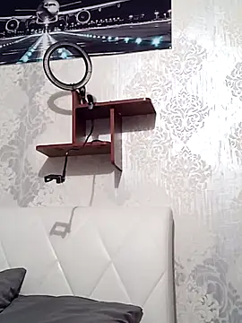 JhonSHelBy7LuNa webcam