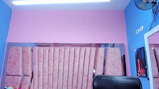 sarah_sweett_ webcam