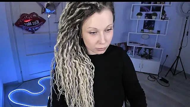 honeysallymoore - HoneySallyMoore's free webcam - UK Sex Cams