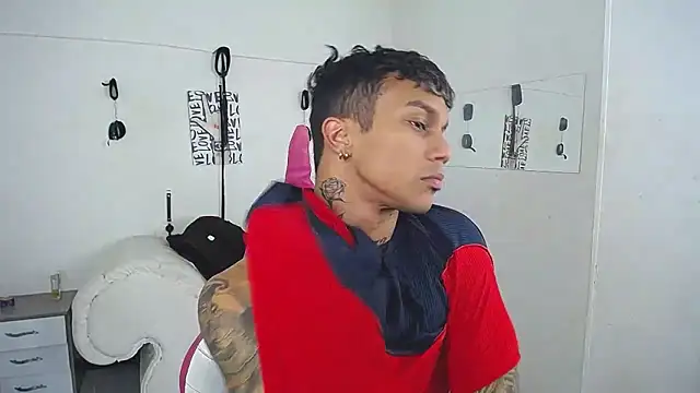 leonard_price - Leonard_Price's free webcam - UK Sex Cams