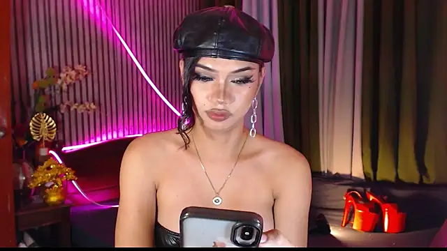 Unforgettablejulia webcam