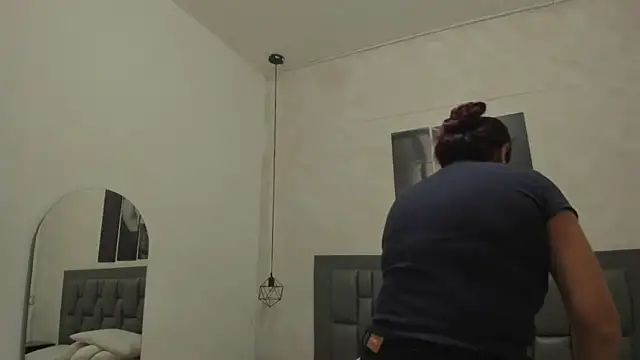 dakota_roussee webcam