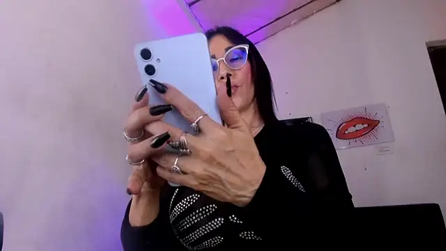 crisstal_miler webcam