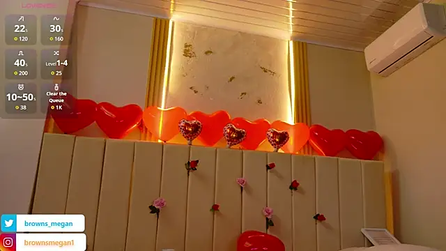 Megan_browns1 webcam