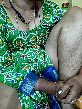 Webcam Model (negatamil)  is live.Free join now!