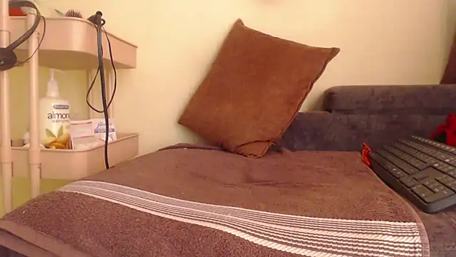 online web cam show V Violeta