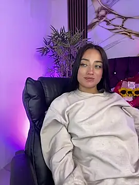 ady_18 - Ady_18's free webcam - UK Sex Cams