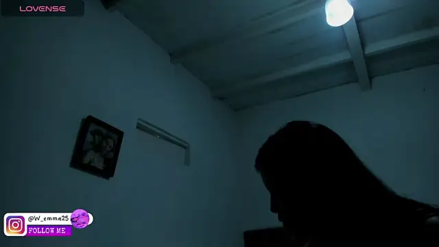 free live sex cam  Emma Whiitee 