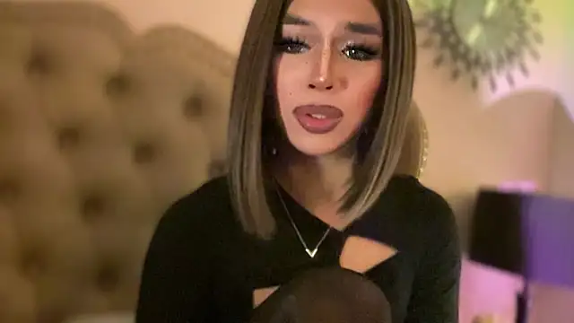 worldclass_maxxine_ - Worldclass_Maxxine_'s free webcam - UK Sex Cams