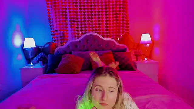 CamillaDreamer webcam