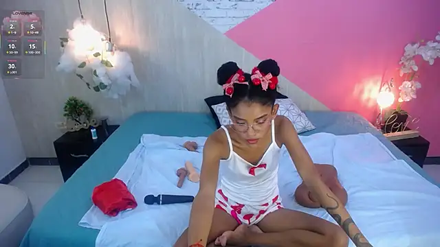 adisson_petite1 webcam