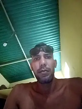 UnreadyChutzpa webcam