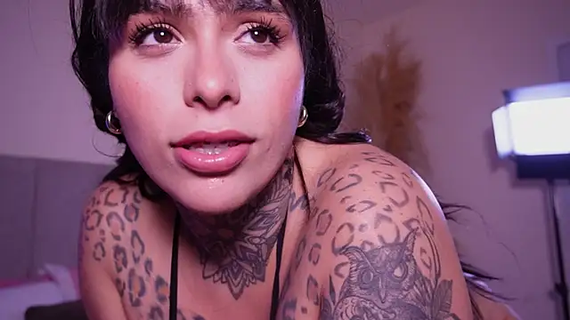 curvyliciousss webcam