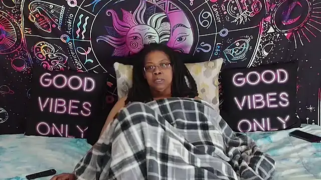 RENAESPLEASUREPALACE webcam