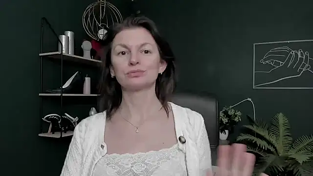 vivianwild - VivianWILD's free webcam - UK Sex Cams