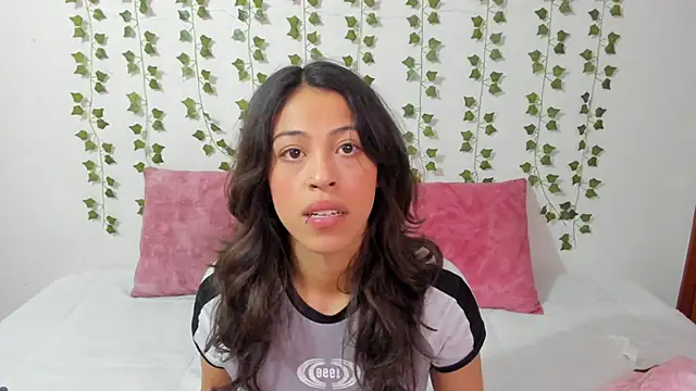 emily_jonessxx webcam