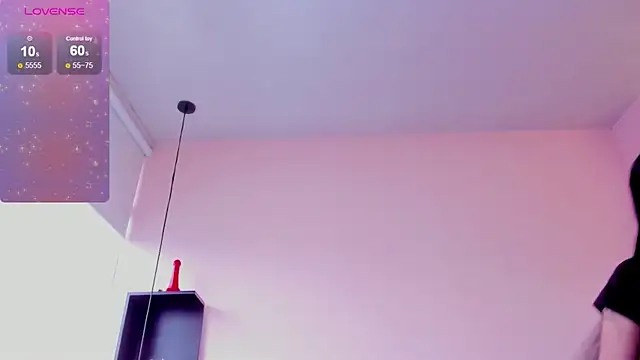 violet_myerrs webcam