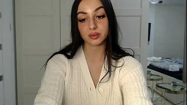 courtneyPerfect webcam