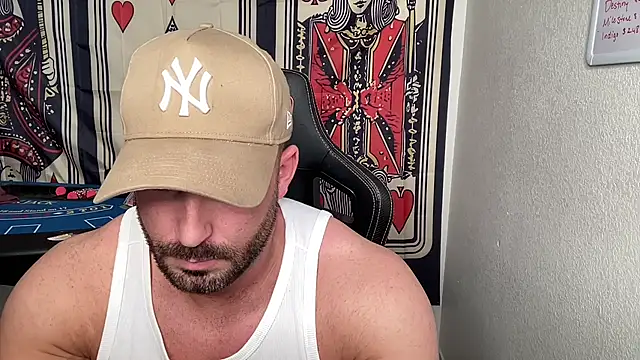 brettmycles28 - Brettmycles28's free webcam - UK Sex Cams