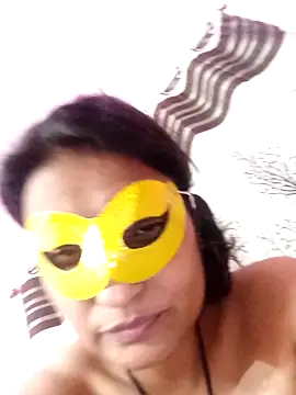 gullapi - Gullapi's free webcam - UK Sex Cams