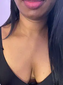 tamil_Aarathi webcam