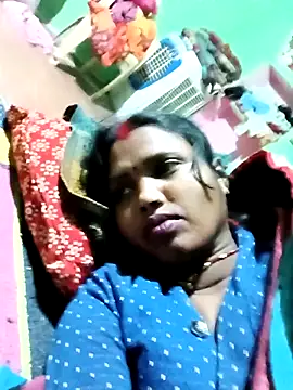 Cm_pooja webcam