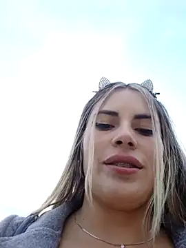 Webcam Model (Cata_city1106)  is live.Free join now!