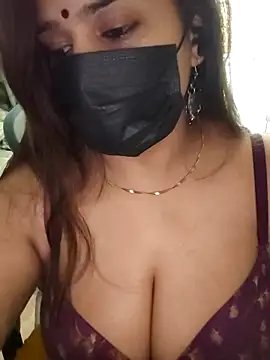 Webcam Model (Raseele)  is live.Free join now!