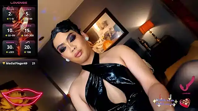 fridahumphrey (T teen) - WHOS HUNGRY? KNEEL AND I'LL FEED YOU!💦