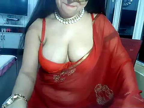 yourradhika (F mature) - nude dance