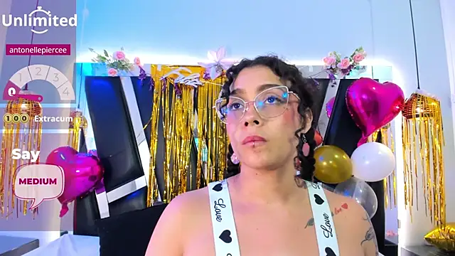 antonelllepiercee webcam