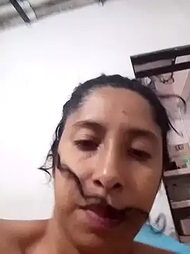 Webcam Model (hotaniani)  is live.Free join now!