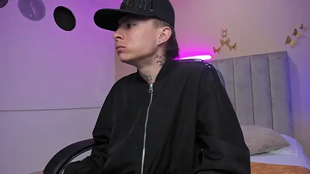 nascary_fox - Nascary_Fox's free webcam - UK Sex Cams