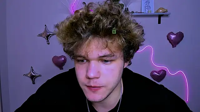 lucas_long_ - Lucas_long_'s free webcam - UK Sex Cams