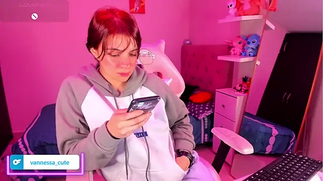 Vannessa__Shy webcam