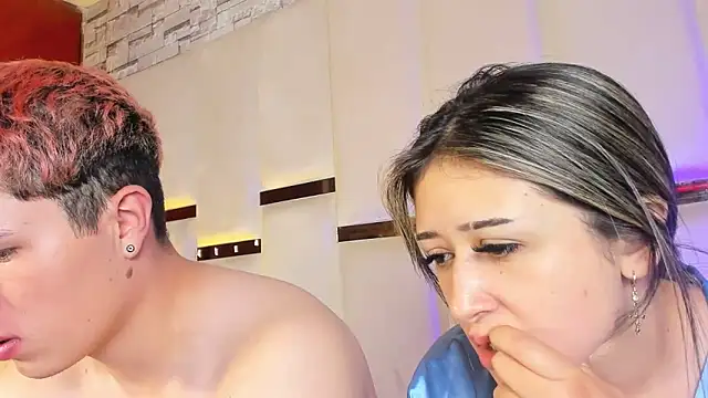 ANLLELOAndANGELA webcam