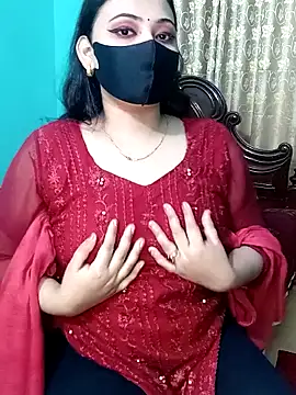 Webcam Model (Porimoni22)  is live.Free join now!