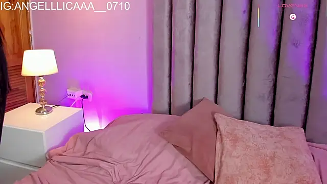Little_Angelica18 webcam