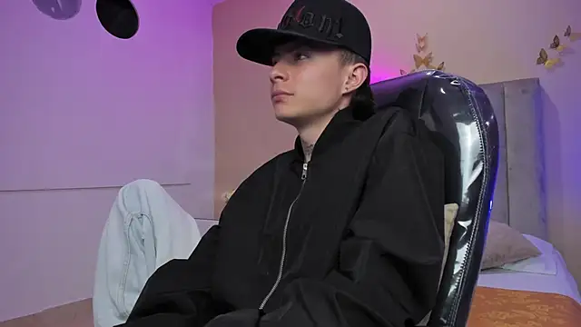 nascary_fox - Nascary_Fox's free webcam - UK Sex Cams