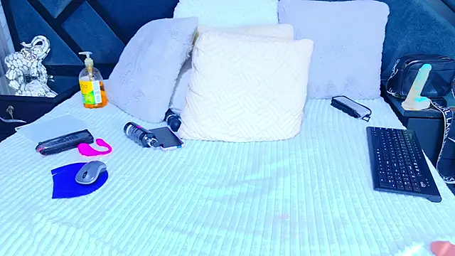 sabrinnataylor - SabrinnaTaylor's free webcam - UK Sex Cams