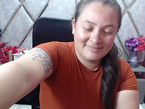free random chat Sarah Boobs 
