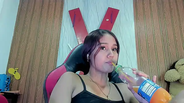 MarianaManzur webcam