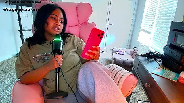 BriannaBrave webcam