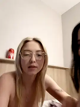 caressyourself webcam