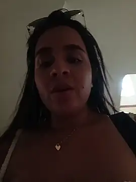 Julieth_hot-69 webcam