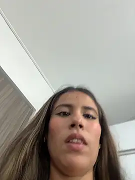 EMILIIA_RICHTER__ webcam